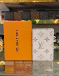 Male cardholder-03