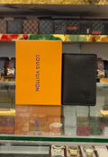 Male cardholder-01