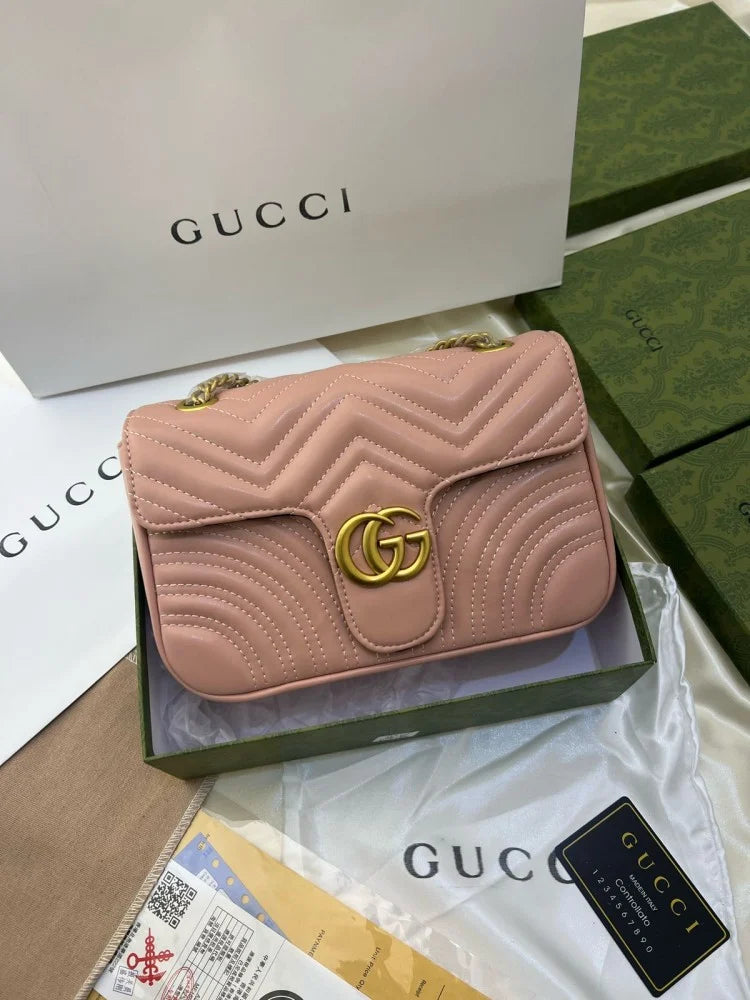Gucci Small GG Marmont Shoulder Bag in Pink