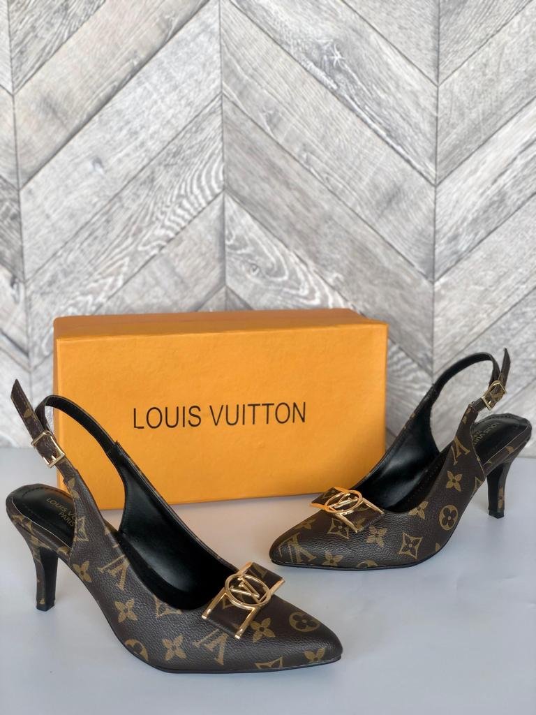 Louis Vuitton Leather Flower Brown -11