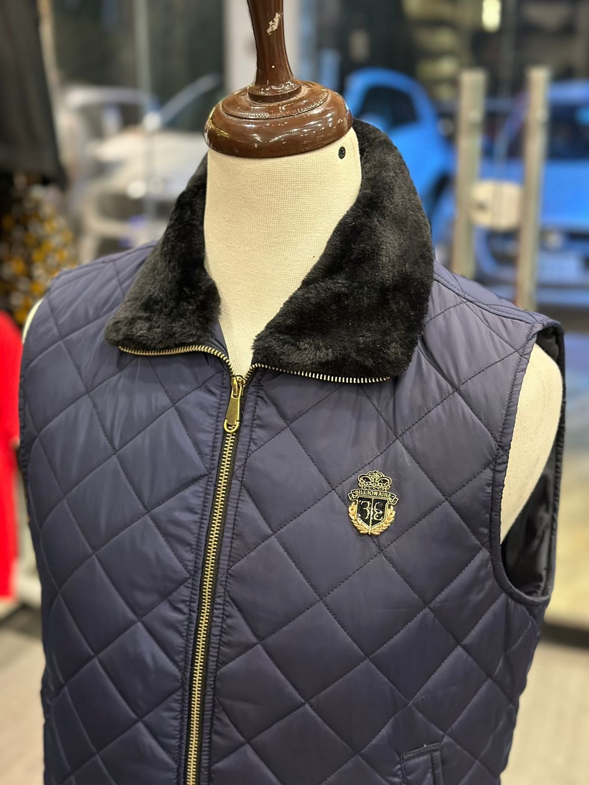 SLEEVELESS JACKET -53