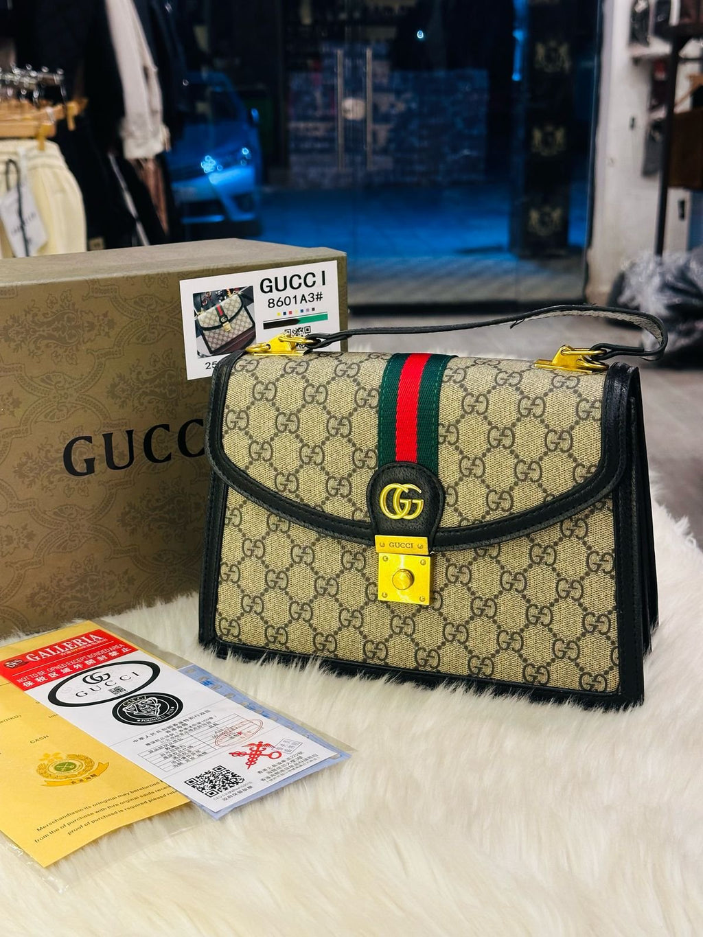 Gucci Beige GG Queen Margaret Top Handle Bag -260