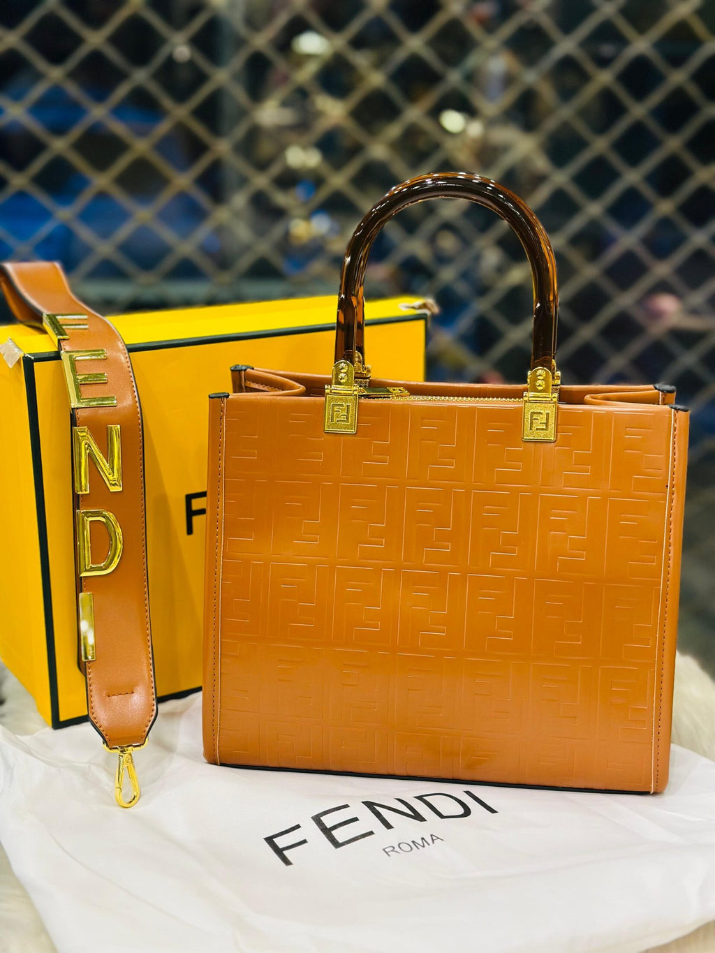 Fendi Sunshine Medium Beige -405