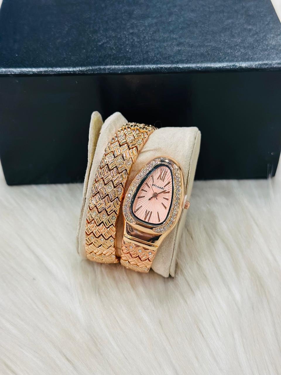 FEMALE WATCH 654
