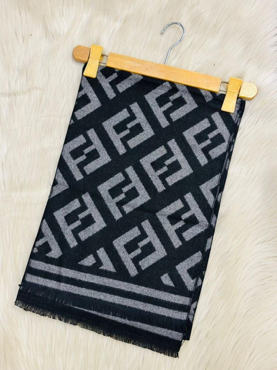 FENDI MEN SCARF -80
