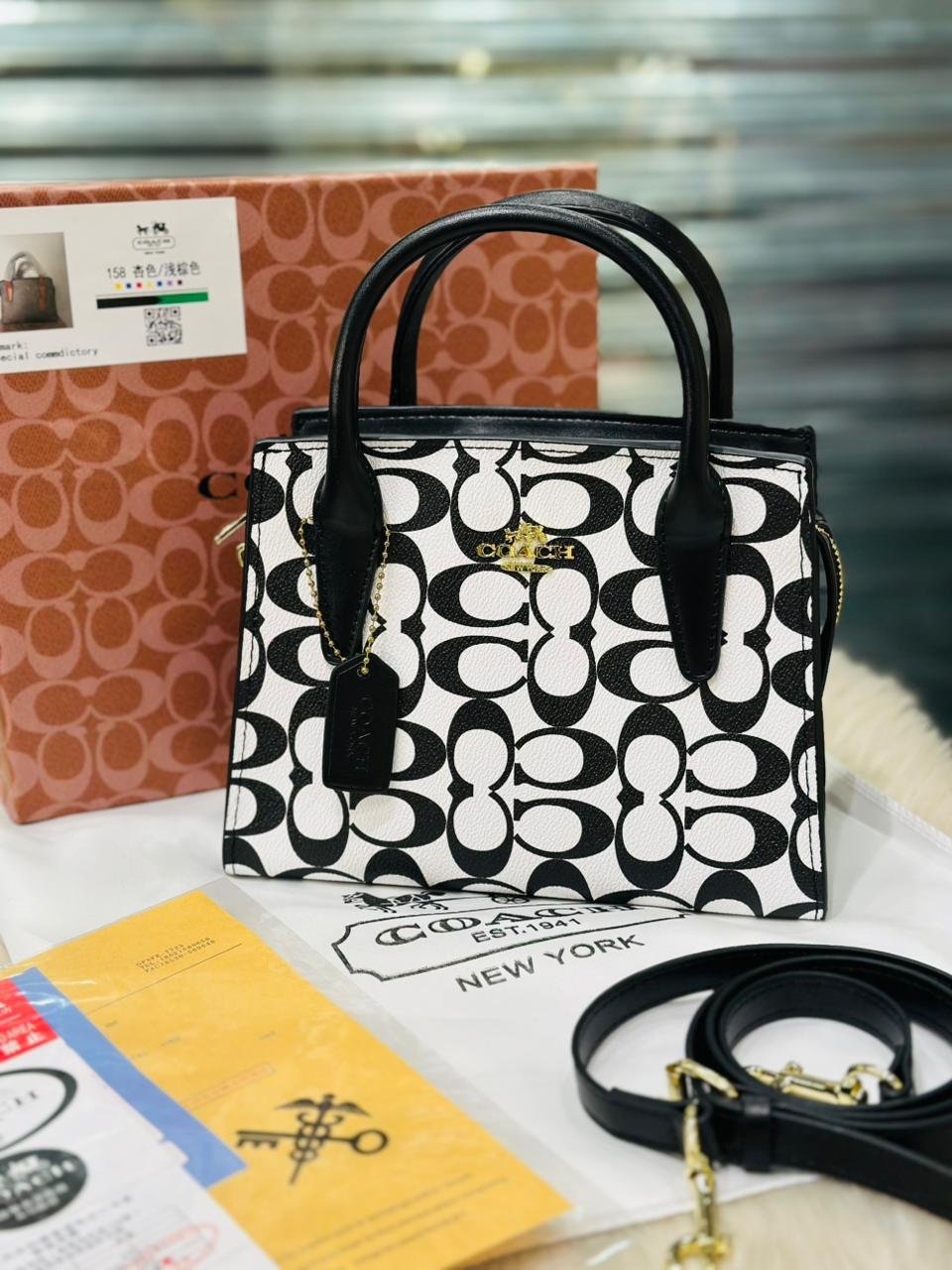 Coach Andrea Carryall Bag 635