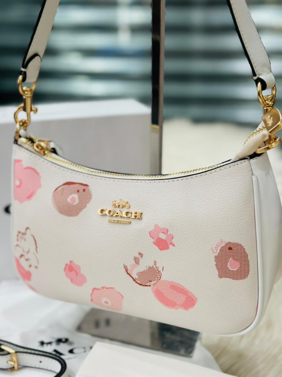 Coach Teri Handbag 677