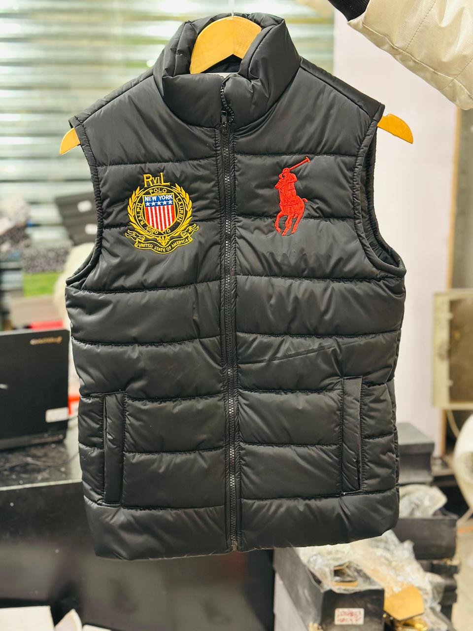Polo Sleeveless Puffer Jacket 123