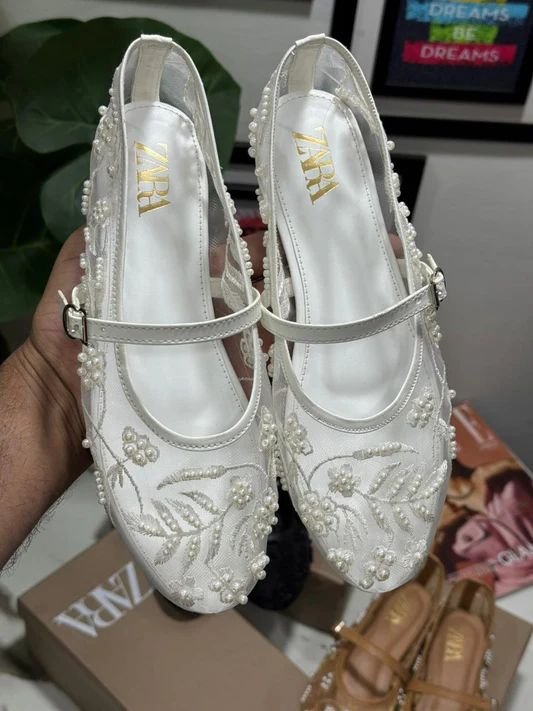 Zara Ballerina Flower Embroidered Pumps White