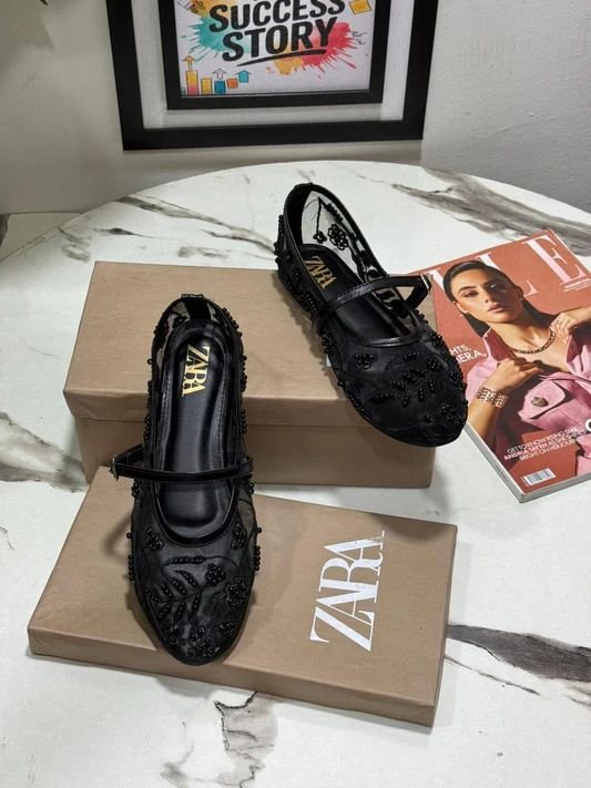 Zara Ballerina Flower Embroidered Pumps Black