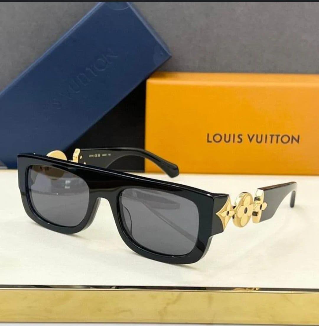 GLASSES 70