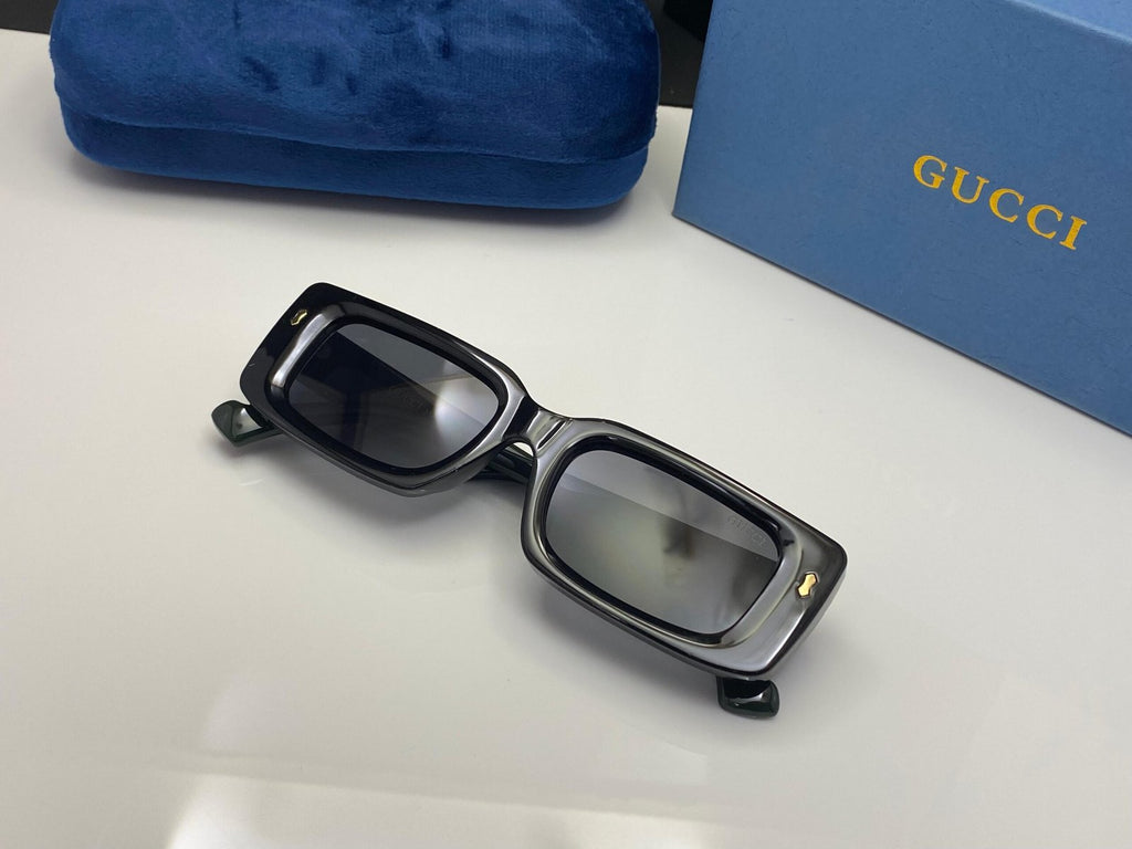 GLASSES 61