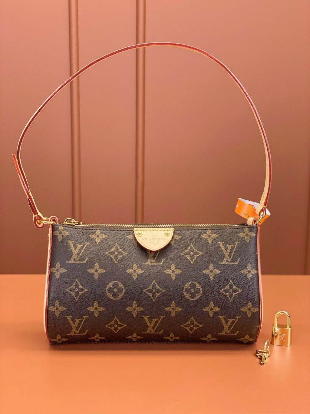 Louis Vuitton Pochette Tirette bag