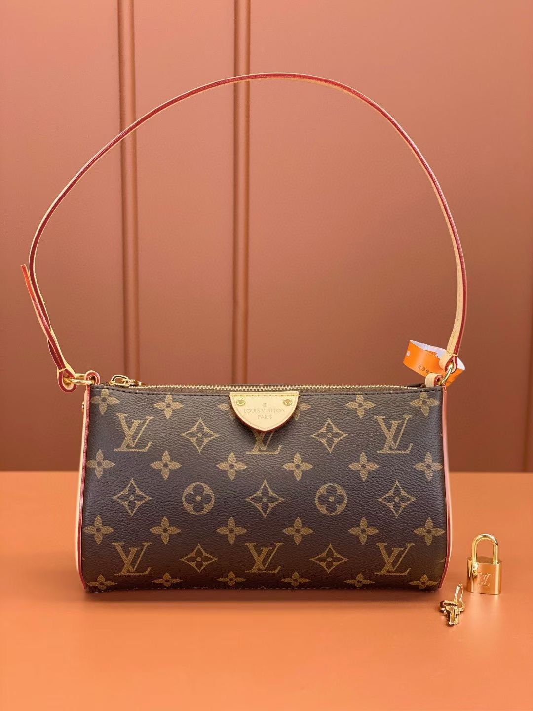 Louis Vuitton Pochette Tirette bag