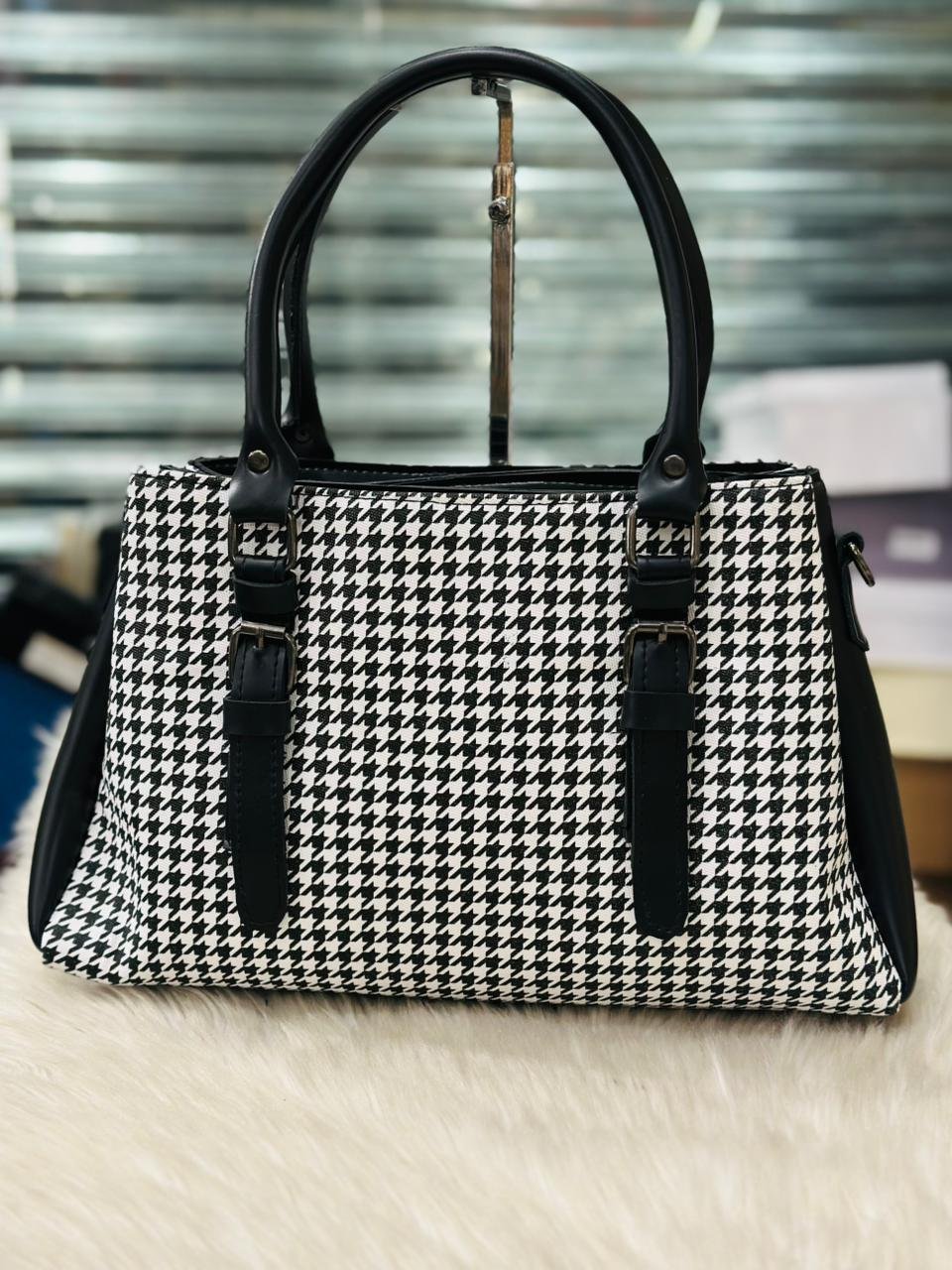 Stylo Blkwht Formal Hand Bag