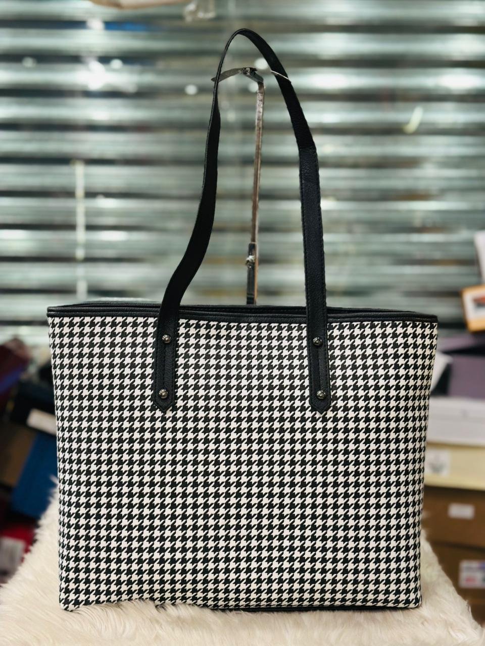 HANDBAG 29