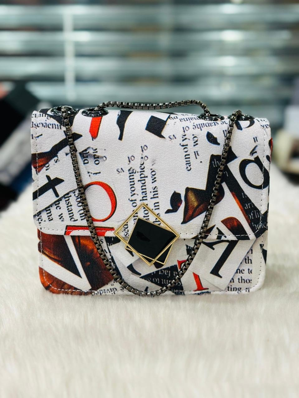 HANDBAG 41