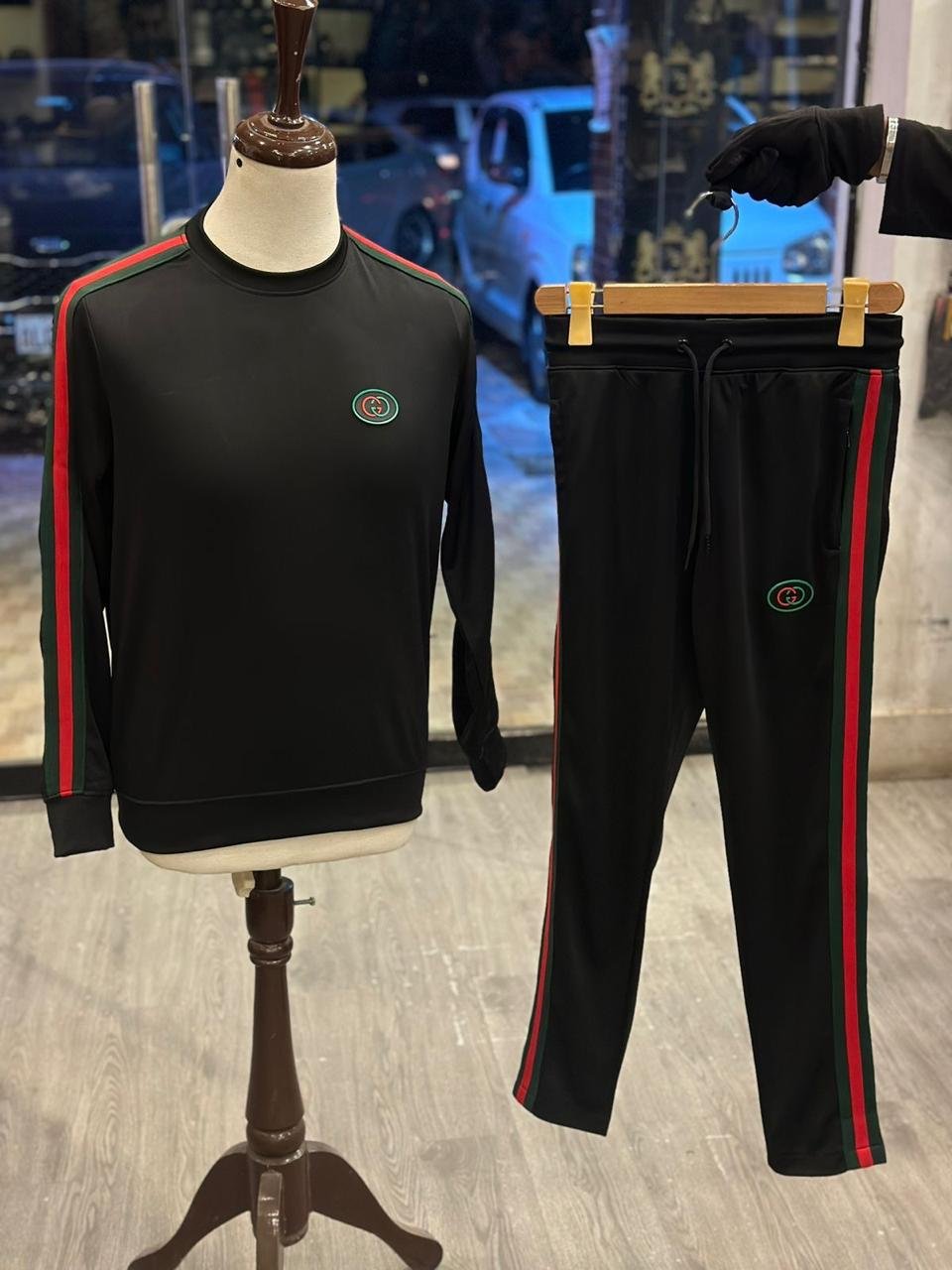 TRACK SUIT 132