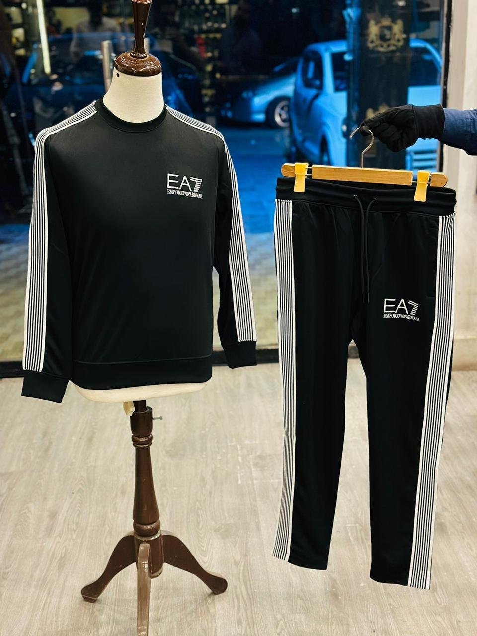TRACK SUIT 134