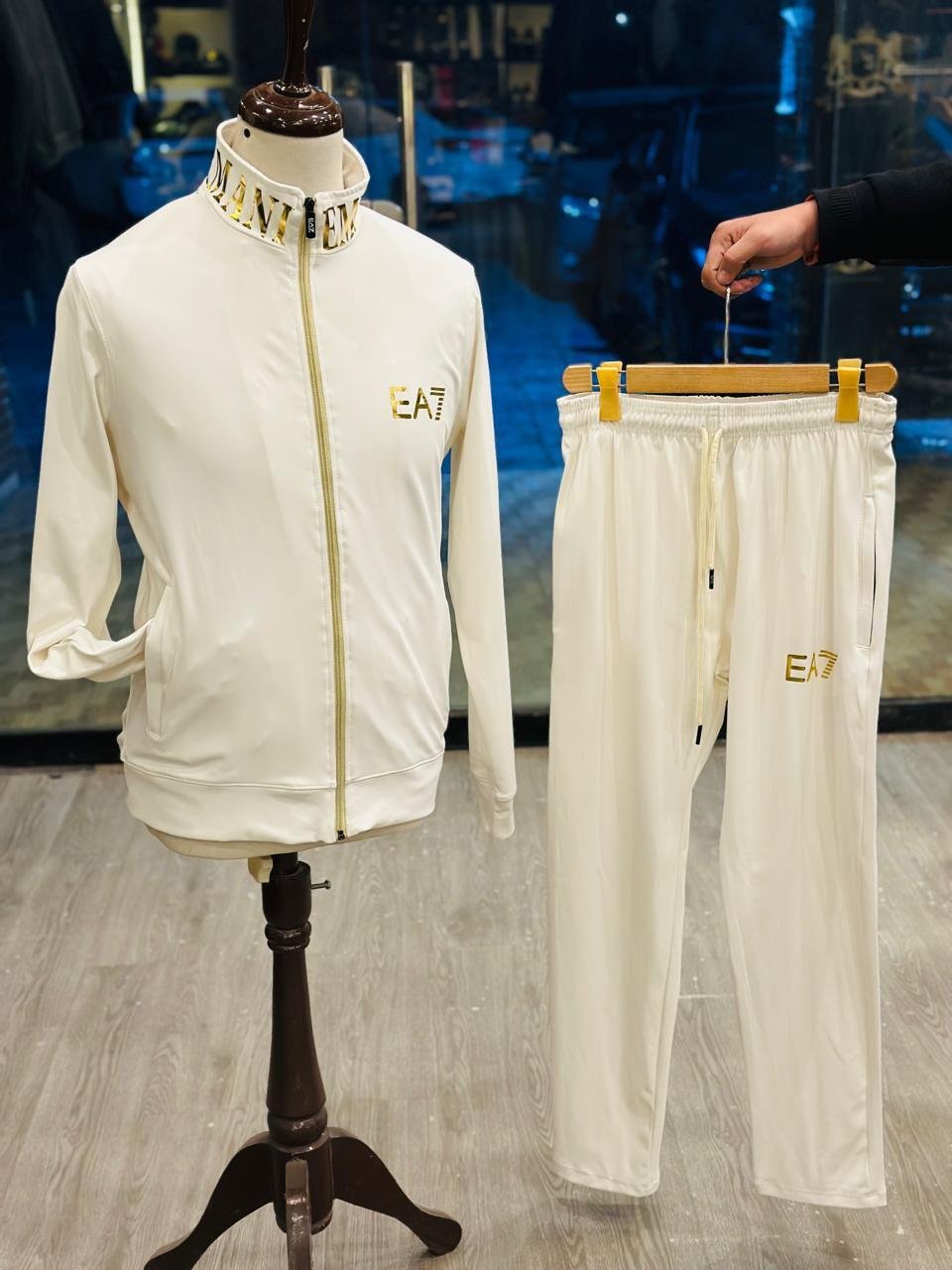 TRACK SUIT 139