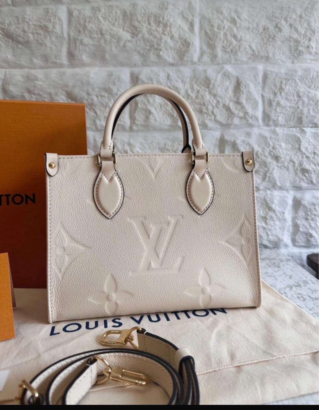 Louis Vuitton OnTheGo PM Tote Bag in Cream