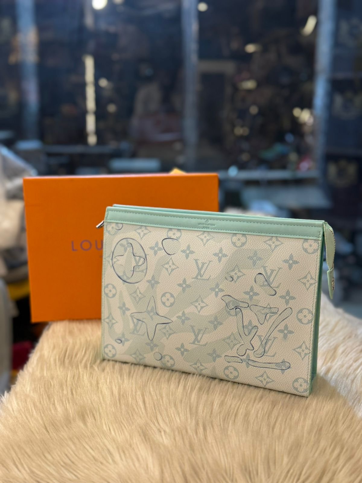 HAND POUCH -24