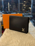 HAND POUCH -18