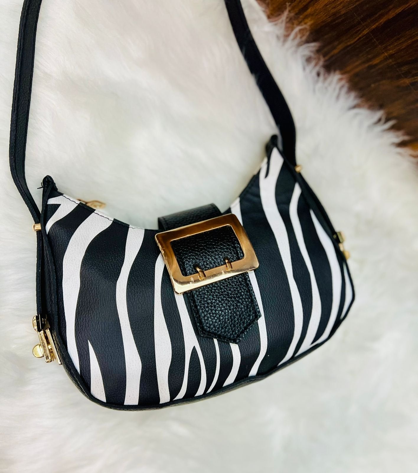 HANDBAG 68