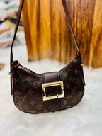 HANDBAG 69