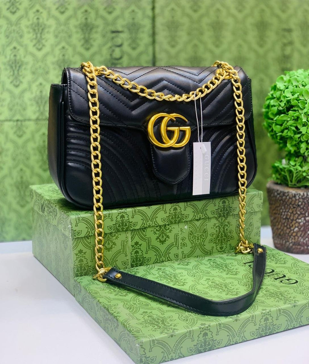 Gucci GG Marmont Matelassé Shoulder Bag in Black