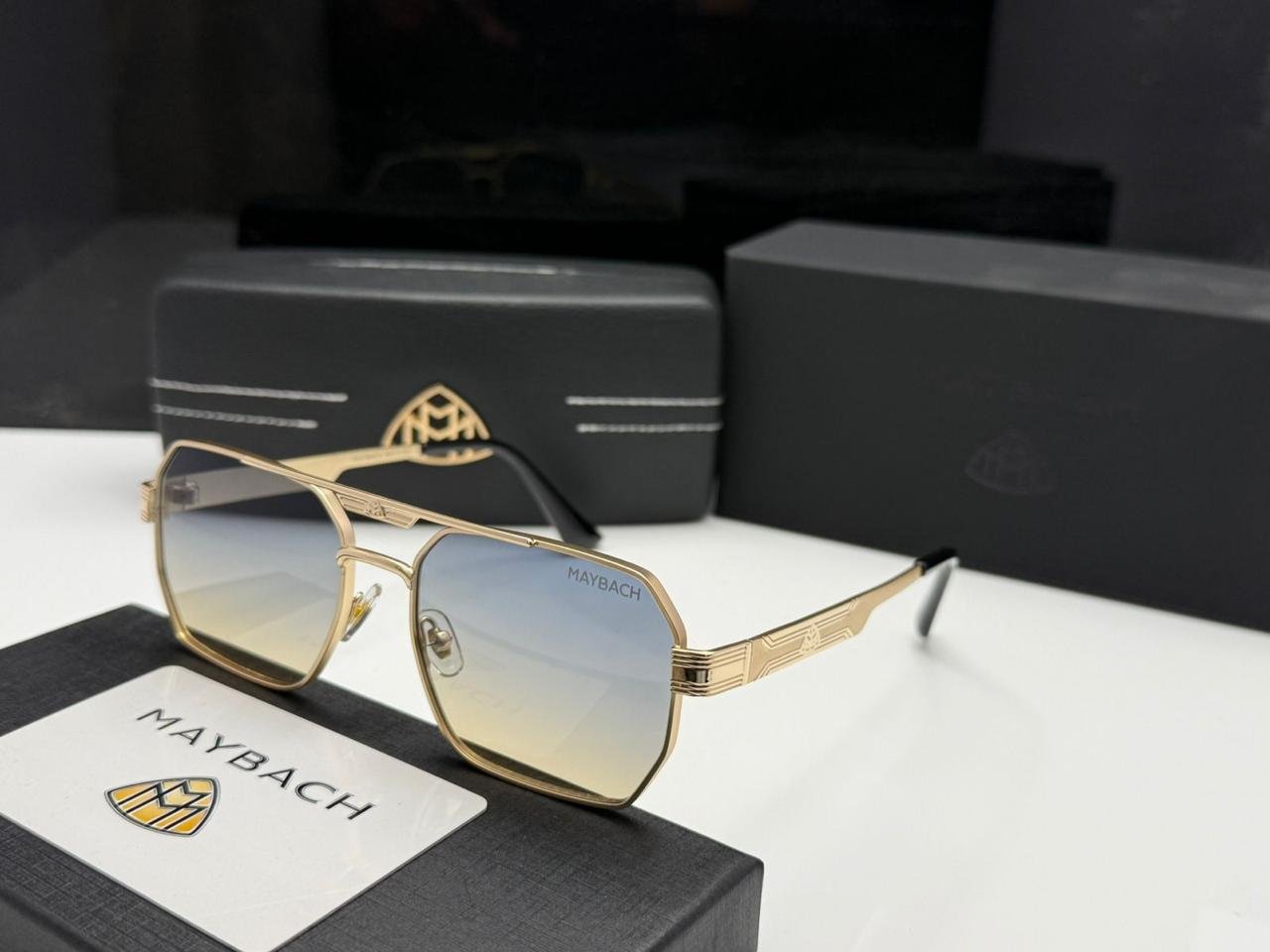 GLASSES -106