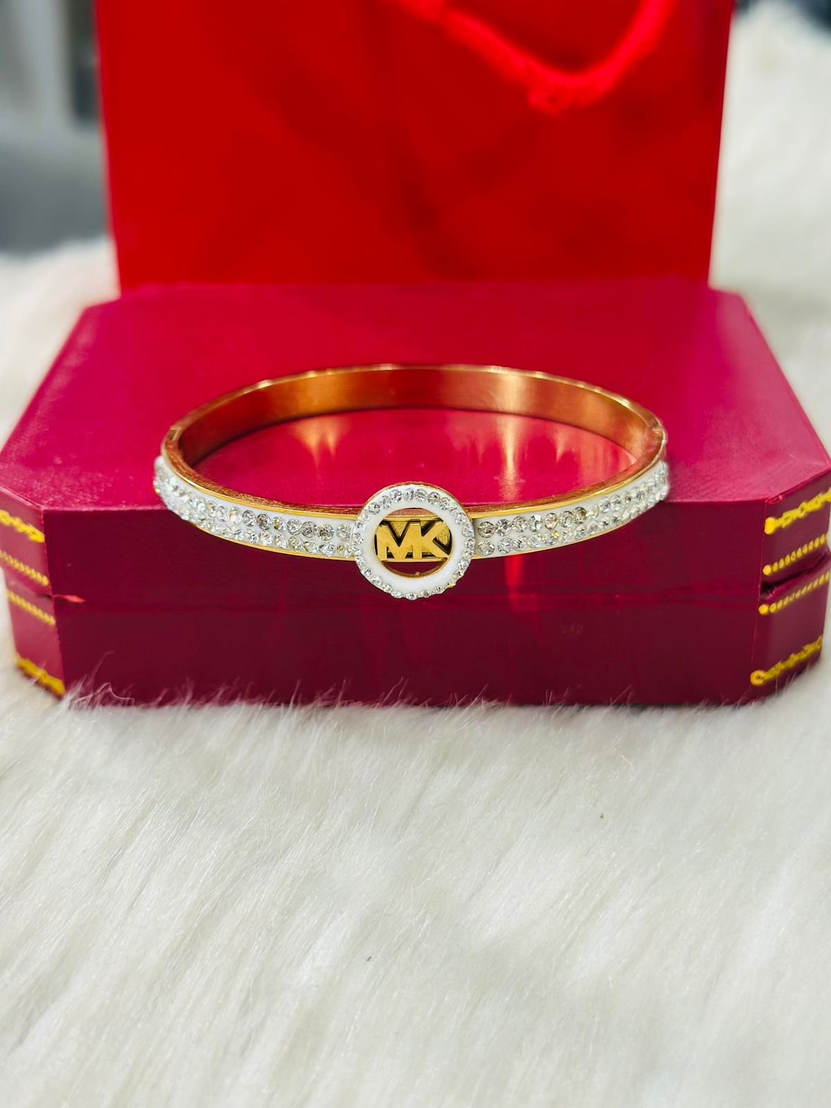BANGLE -81