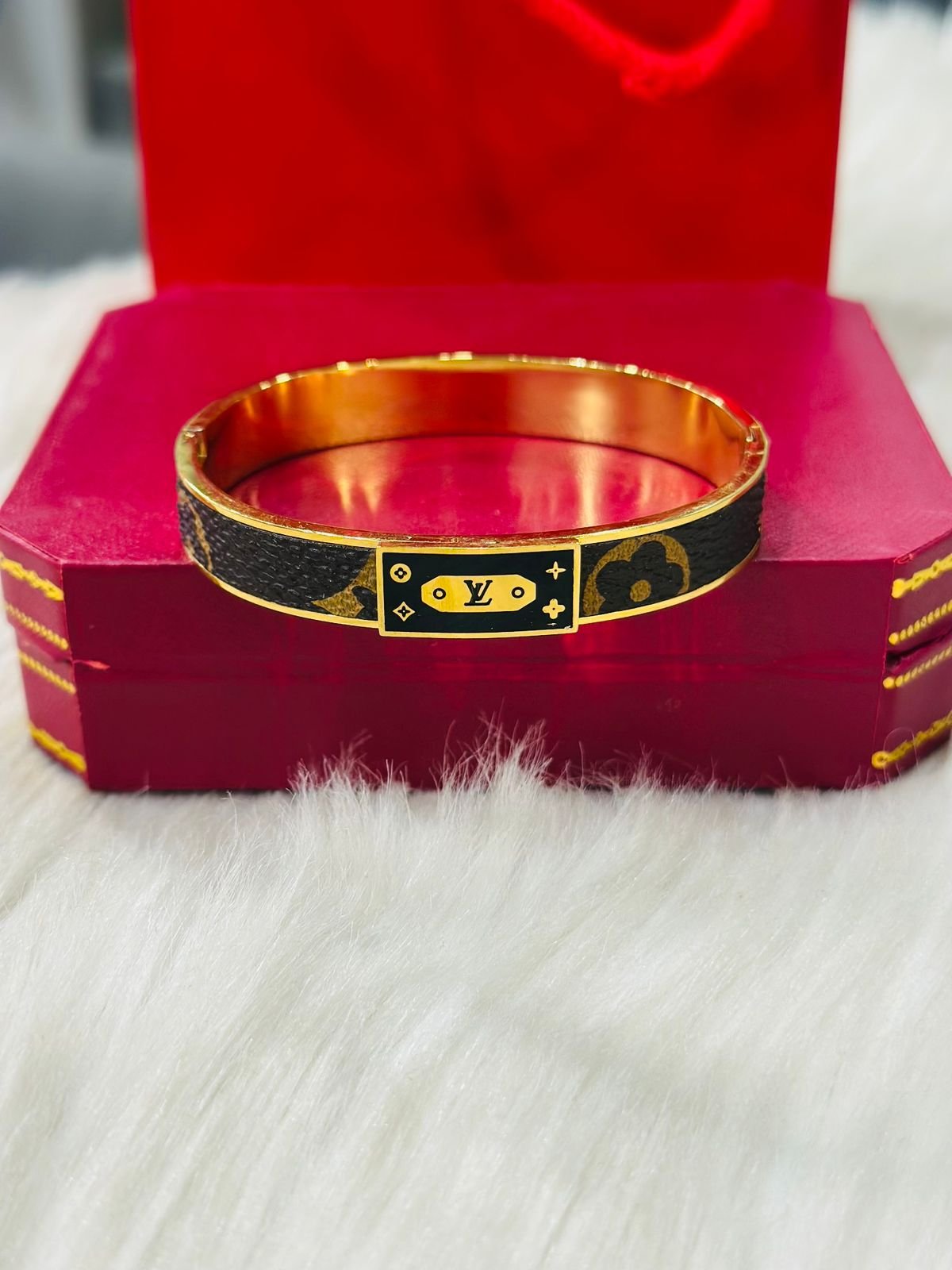 BANGLE -77