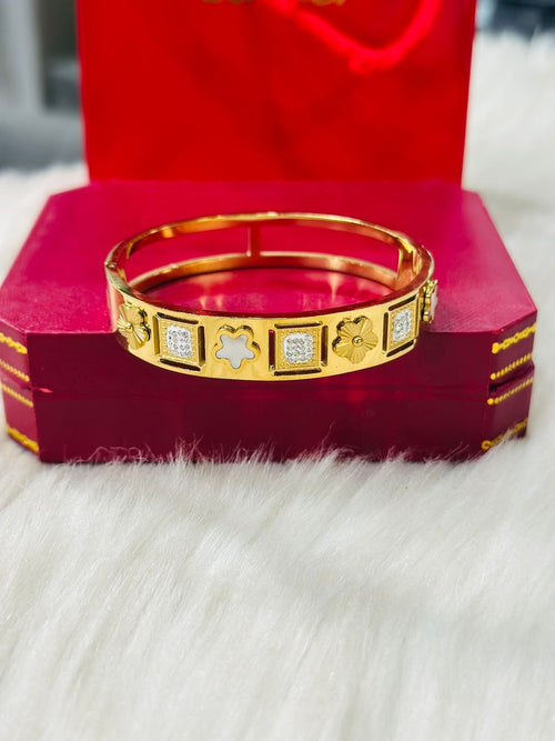 BANGLE -63
