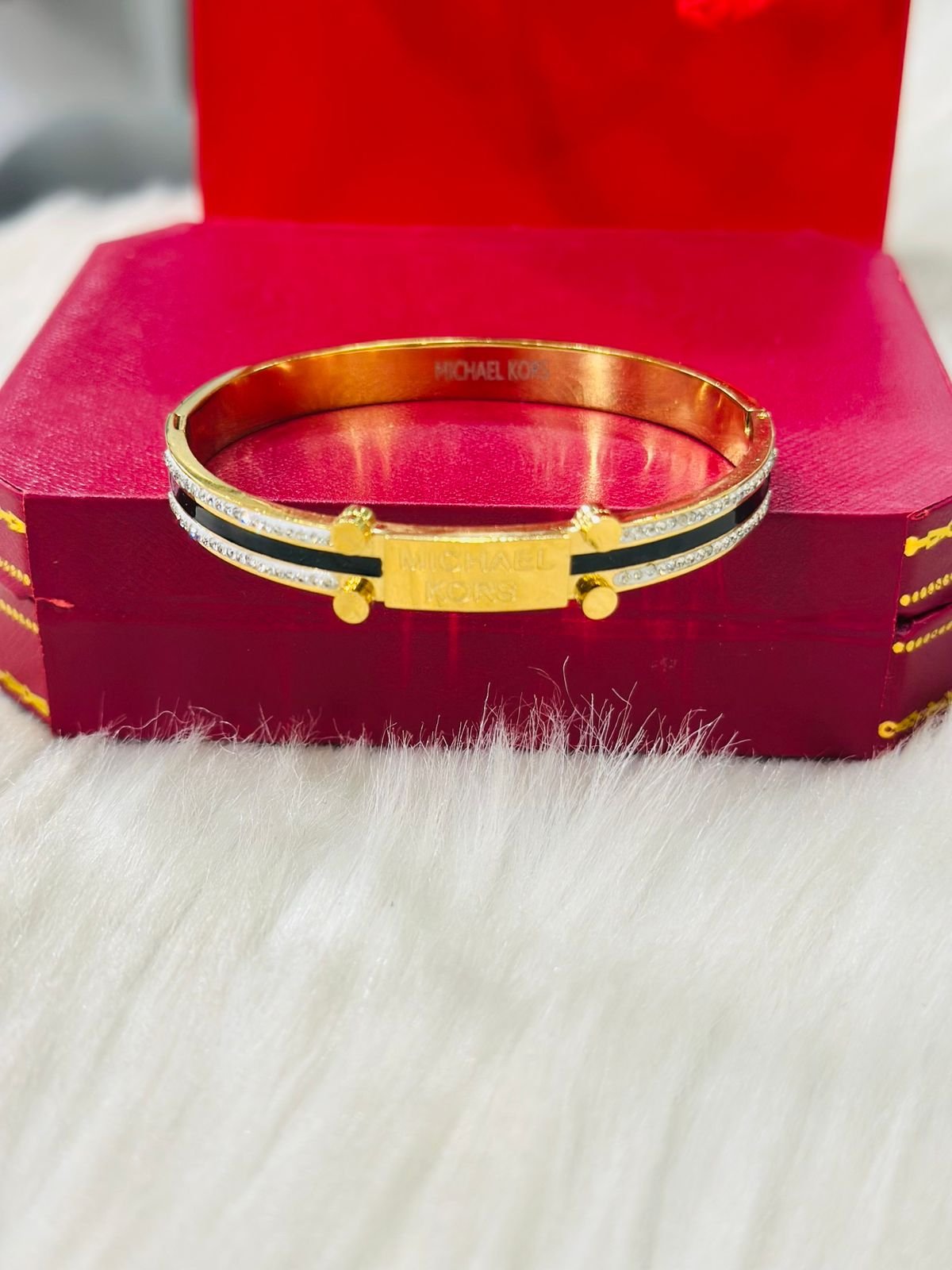 BANGLE -54