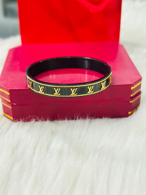 BANGLE -47