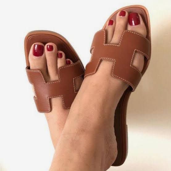 FEMALE SLIDE -006