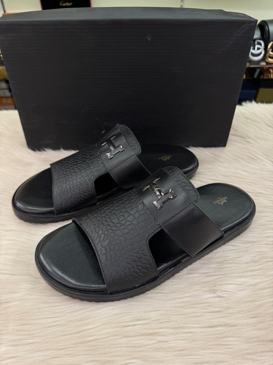 MEN SLIDE -007