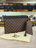 HAND POUCH -011