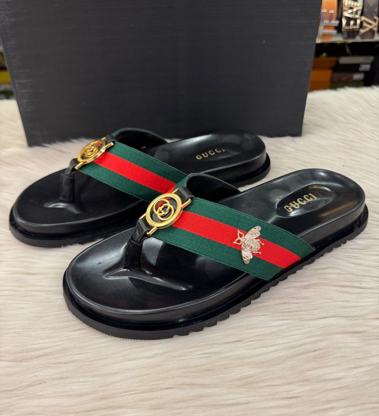 MEN SLIDES -010