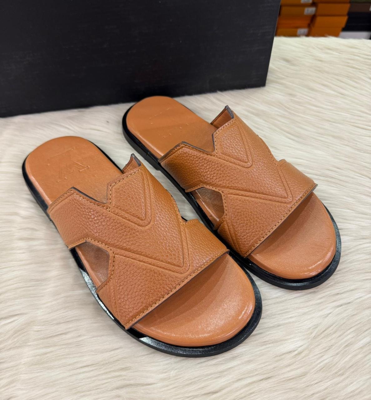 MEN SLIDES -012