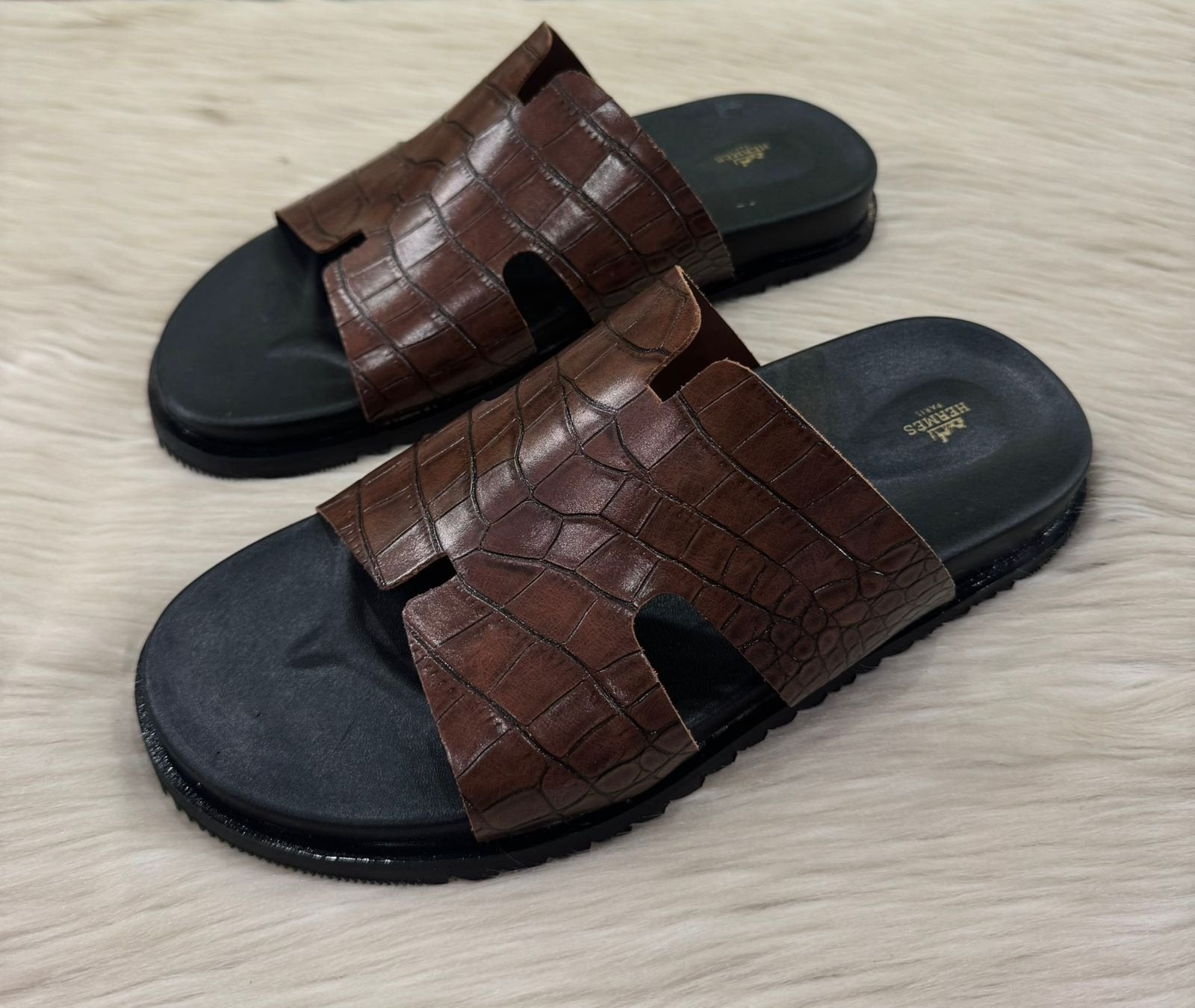 MEN SLIDES -025