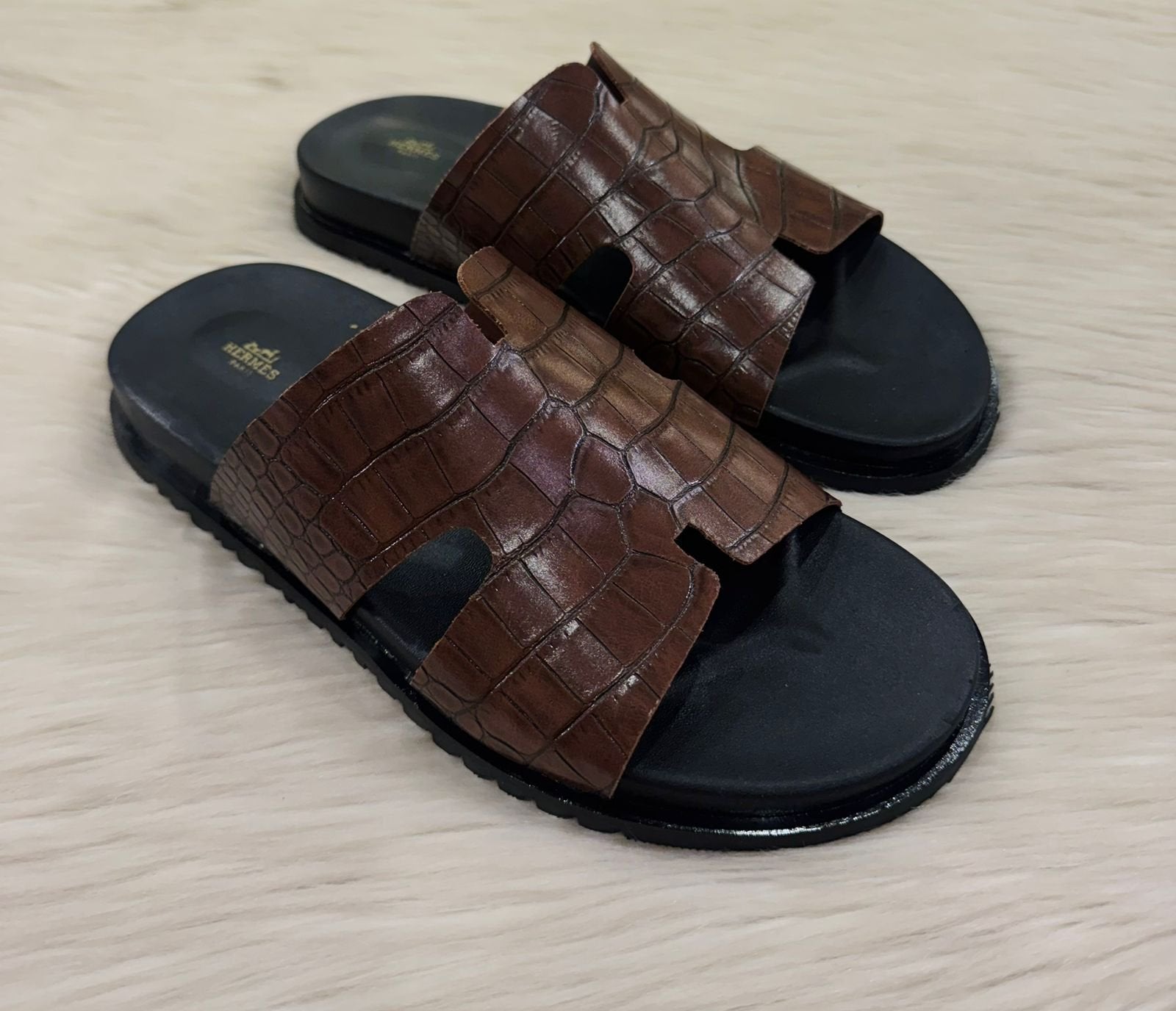 MEN SLIDES -025