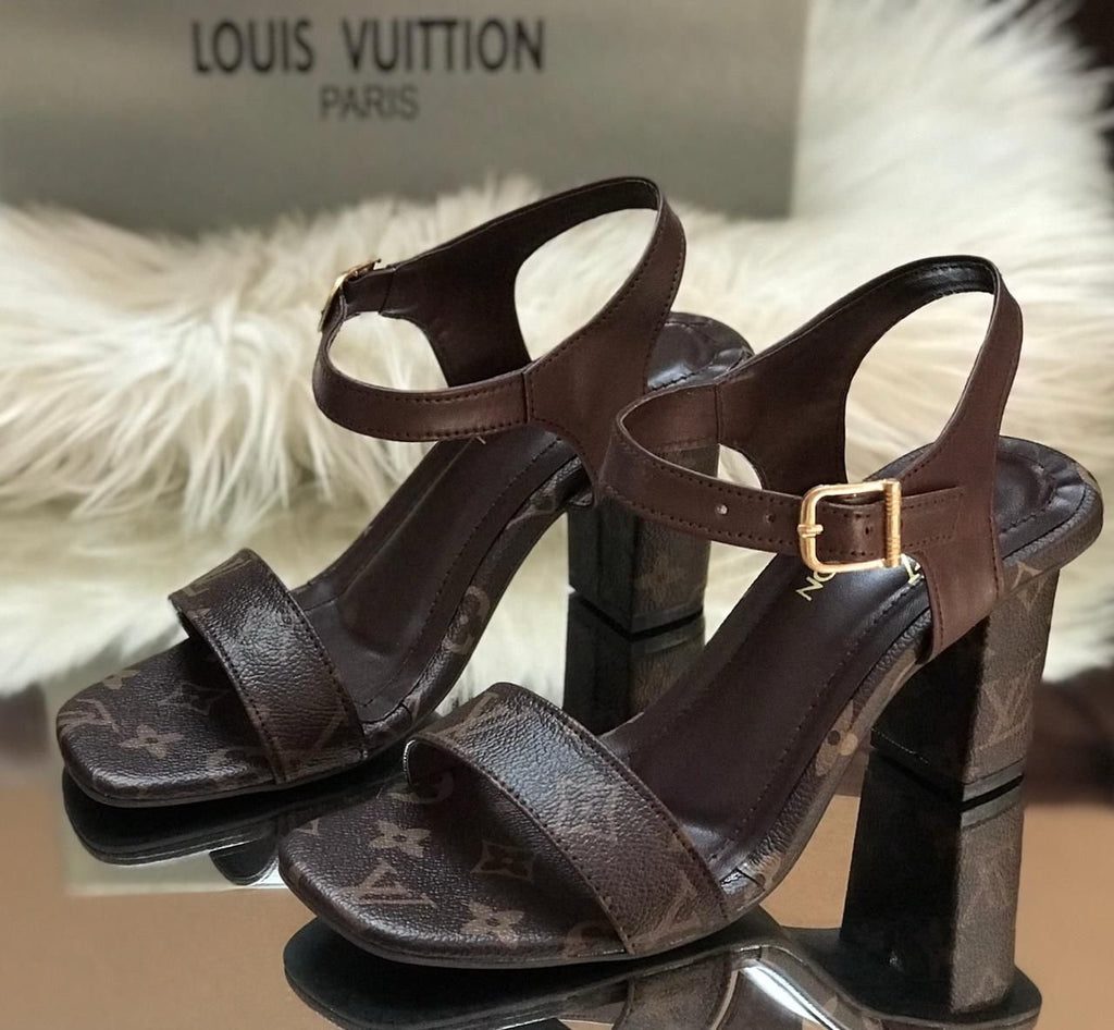 HEELS -001