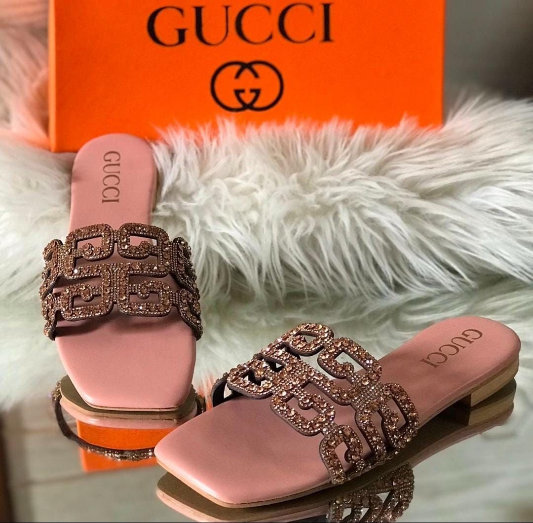 FEMALE SLIDE -034