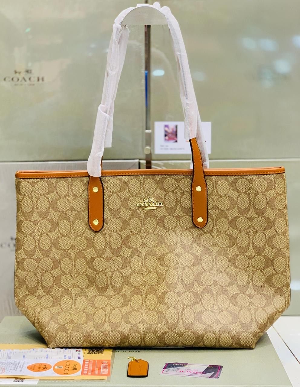 Coach Medium Reversible City Tote bag in Brown