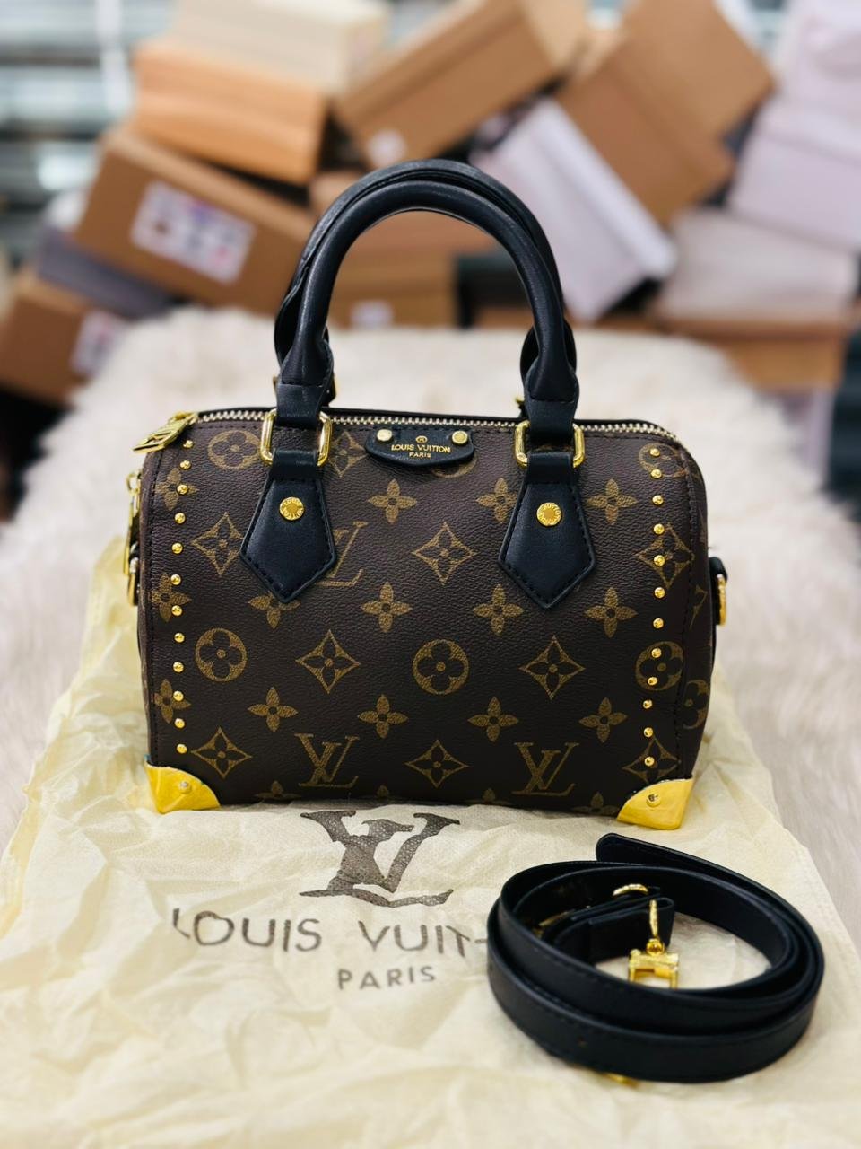 Louis Vuitton Speedy Trunk 20 Bag in Monogram Canvas.