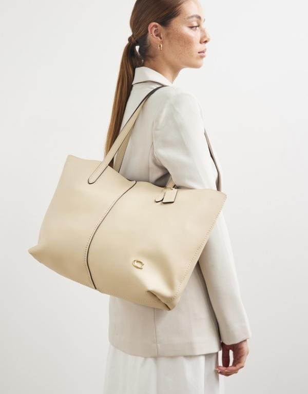 Coach North Tote 32 in White