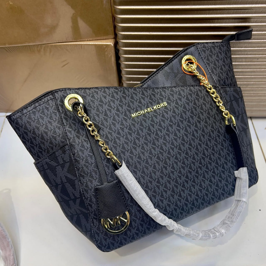 Michael Kors Jet Set Tote Bag in Black