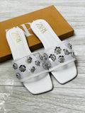 FEMALE SLIDE -057